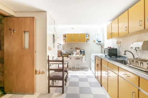Casa En Venta En Cedritos. Cod V8171