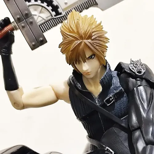 Cloud Strife & Fenrir Ff Vii Advent Children Play Arts