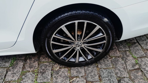 Volkswagen Jetta 2.0 Comfortline Flex Aut 4p