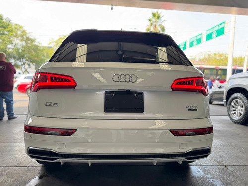Audi Q5 2.0 L T S Line Dsg