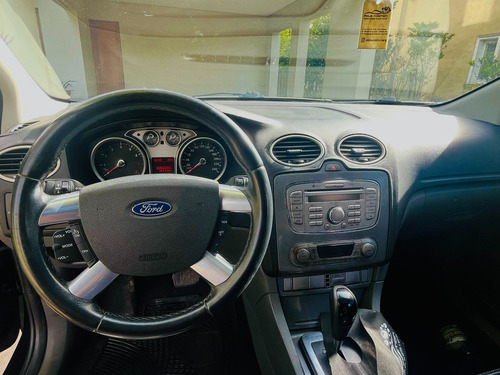Ford Focus 2 2.0 Ghia At