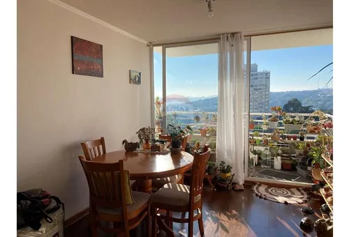 Vista Despejada A La Bahía