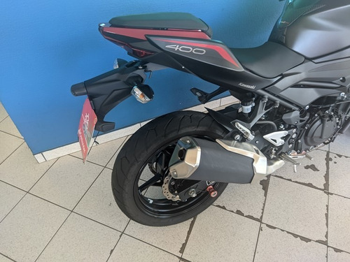 Imagem 2 de 8 de Kawasaki Z400