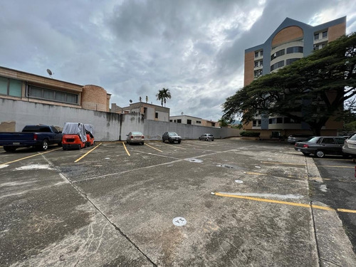 Apartamento En Res. Magnolia Plaza Cod. India-1620