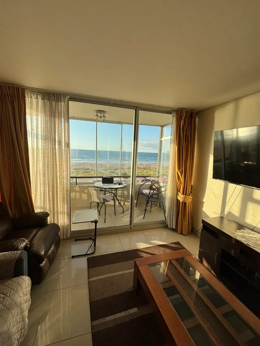 Imagen 2 de 29 de Venta De Departamento En Primera Línea Avenida Del Mar