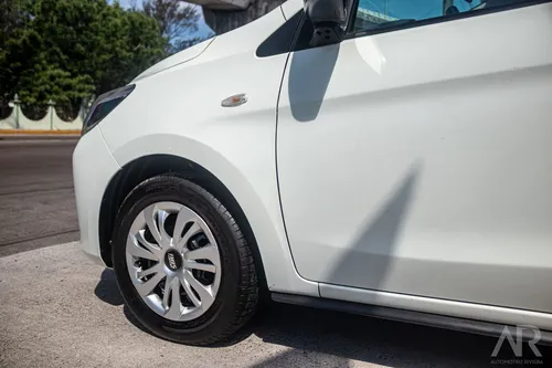 Mitsubishi Mirage 1.2 G4 GLX Cvt