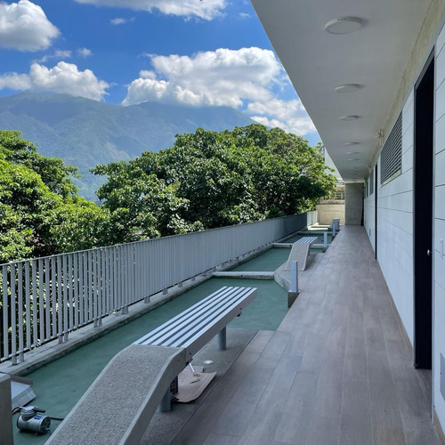 Imagen 18 de 23 de Edificio Residencial En Venta - Urb. Chulavista