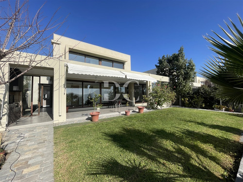 Casa En Arriendo Chamisero Chicureo Colina