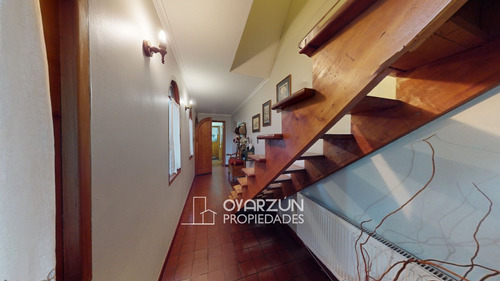 Casa 4 Dormitorios 3 Baños 6 Estac. Con Terreno De 1.334 M²