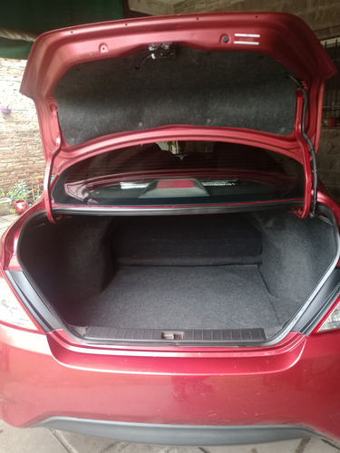 Nissan Versa 1.6 Sense Mt