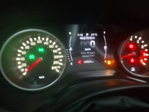 Fiat Toro 1.8 16v Freedom Flex 4x2 Aut. 4p