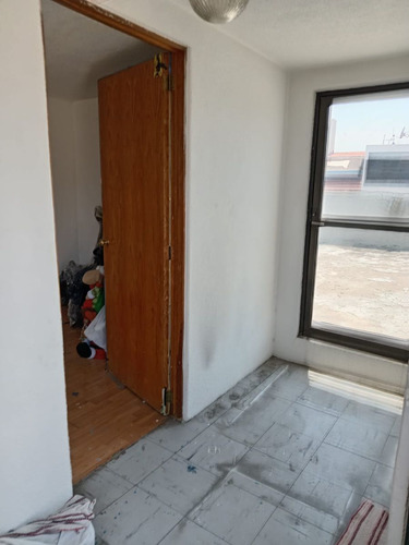 Casa Remodelada En Condominio En Venta En Circuito Pintores, Cd. Satélite!!