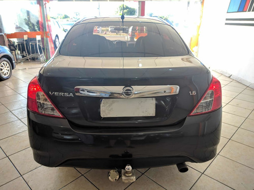 Nissan Versa 2016 1.6 16v Sl Unique 4p