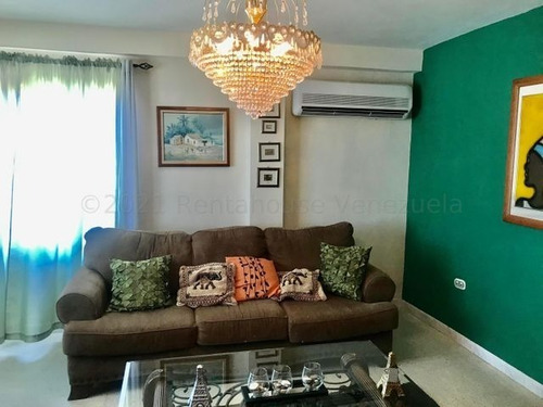 Imagen 4 de 7 de Townhouse En Venta En Buena Zona De La Puerta Maraven