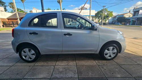 Nissan March 1.6 Active 107cv