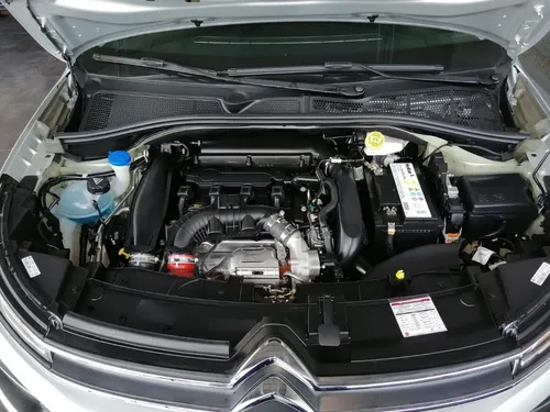 Citroën C4 Cactus 1.6 Shine Turbo Aut