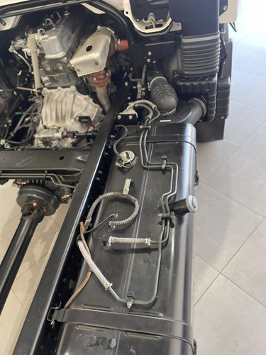 Imagen 13 de 15 de Mitsubishi Canter Fe85