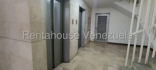Alquiler De Departamento En Colinas De Bello Monte #25-9402