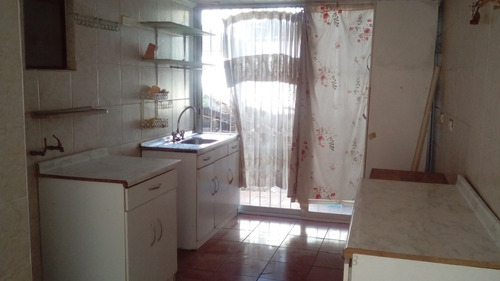 Arriendo Casa Pasaje Las Rosas, Paradero 15 1/2 De Avda. La