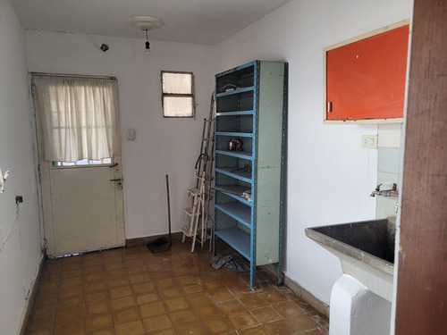 Apto Credito !!! Vendo Casa 3 Dormitorios, 6 Amb. Bº Los Naranjos (con Renta)