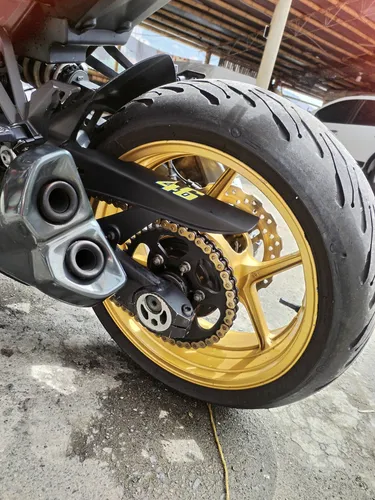 Kawasaki Z1000, Como Nueva, Varios Extras...