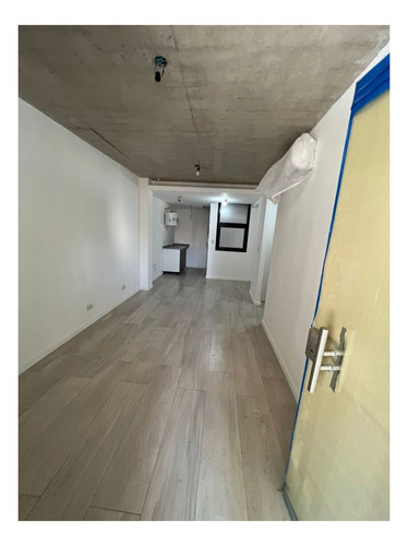 Imagen 4 de 8 de Local Comercial En Venta Ubicado En Lomas De Zamora