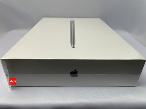 MacBook Air A2337 13.3" cinza-espacial 8GB de Ram - 256GB SSD - Apple - Excelente (Recondicionado)