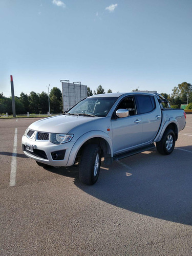 Mitsubishi L200 3.2 Cab Doble 4wd Cr 165cv Mt