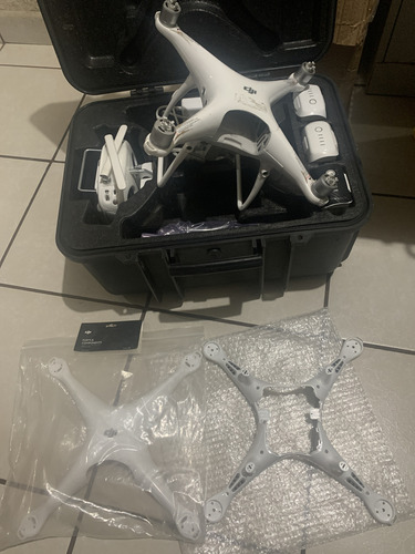 Dji Phantom 4 Pro+ Con Cámara C4k Blanco 3 Batería (partes) (Reacondicionado)
