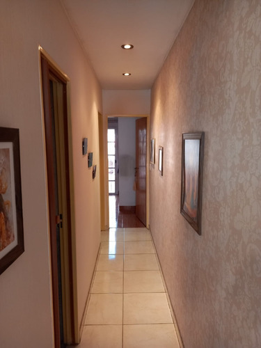 Excelente Departamento 2 Ambientes Y Medio Todo En Planta Baja Al Frente Con Cochera Y Patio Con Parrilla. Villa Luzuriaga