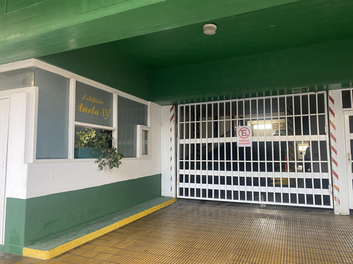 Departamento En Mar De Ajo En Venta - Dos Ambientes - Centro Comercial - Garage