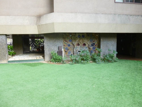 Imagen 24 de 28 de Excelente Apartamento Con Vista Panorámica, Muy Cómodo Y Amplio. 22-24299 Mrw
