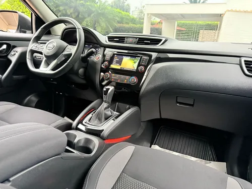 Nissan Qashqai 2.0 Advance 142 hp
