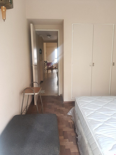 Departamento De 2 Amb A La Calle Con Balcon En Venta -