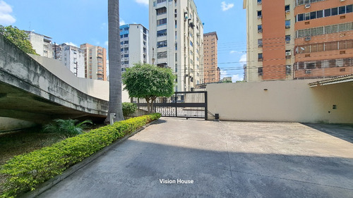 Venta De Apartamento. Urb Calicanto Resd Villa El Parque