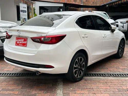 Mazda 2 Sedan 1.5 Grand Touring Lx Sedan