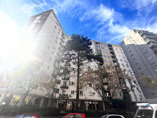 Venta - Departamento De Tres Dormitorios Con Balcón En Centro Río, Rosario