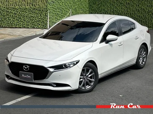 Mazda 3 2.0 Touring