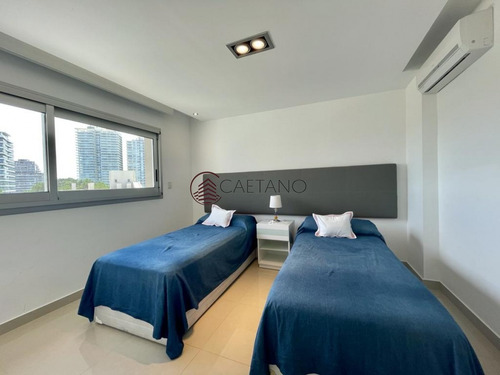 Hermoso Apartamento De 3 Dormitorios En Brava!- Ref: 2525