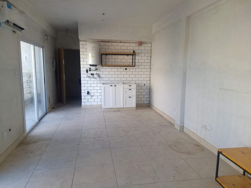 Imagen 1 de 12 de Departamento - Villa Luzuriaga
