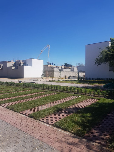 Disponible Departamento Muestra, Frente Alberca Super Precio De Remate Exclusivo Para Pago De Contado