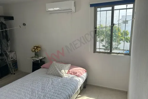 Casa En Los Héroes Con 3 Habitaciones, 3 Baños Y Piscina
