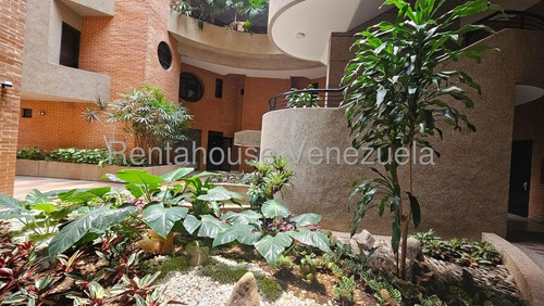 Jecsse Salazar Mls #j25-19324 Hermoso Apartamento En La Parte Alta De Los Palos Grandes
