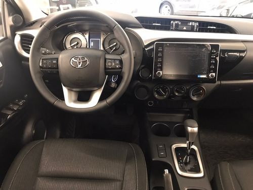 Toyota Hilux 4x4 Sr 2.8tdi Aut 6vel Entrega Inmediata 2025