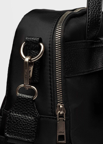Mochila Mujer Dama Ana Prune Nylon Con Bolsa Negro Liso