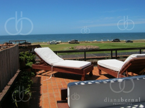 Venta Apartamento En Manantiales, 3 Dormitorios - Ref: 54416