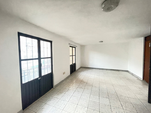 Imagen 7 de 22 de Casa En Renta Calle Alhóndiga