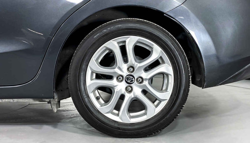 Imagen 12 de 15 de 29306 - Toyota Yaris 2017 Con Garantía