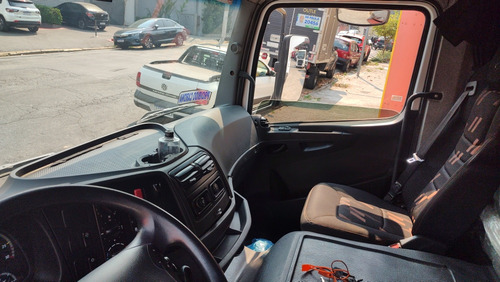 Mercedes Atego 3030 Modelo 2020 Com Tanque De Combustível