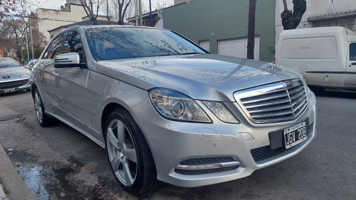 Imagen 2 de 8 de Mercedes Benz E500 V8